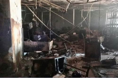 Bomberos de Toluca sofocan incendio en oficinas de la Secretaría de Finanzas